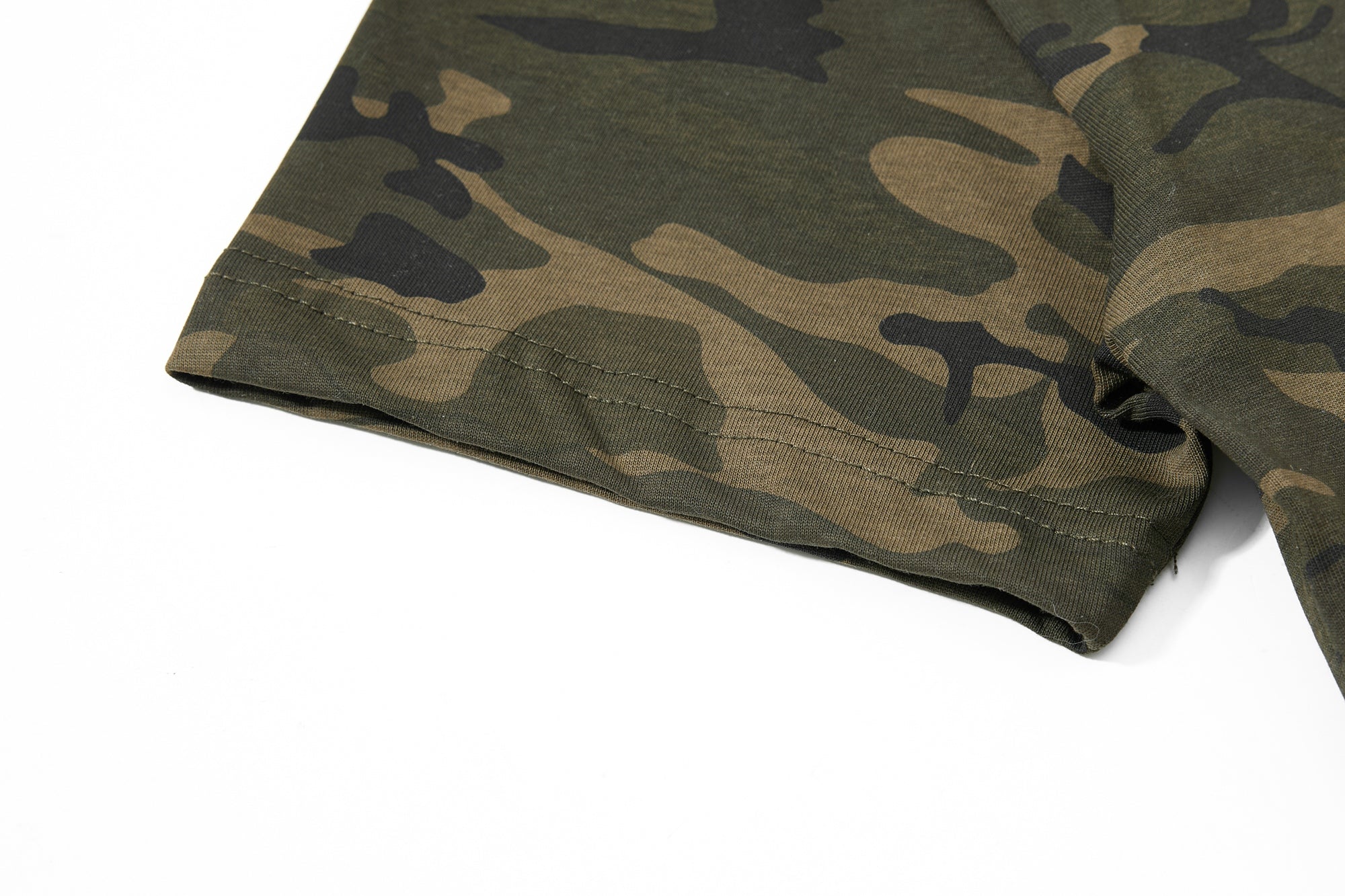STARRVAINT Camo Script Graphic T-Shirt