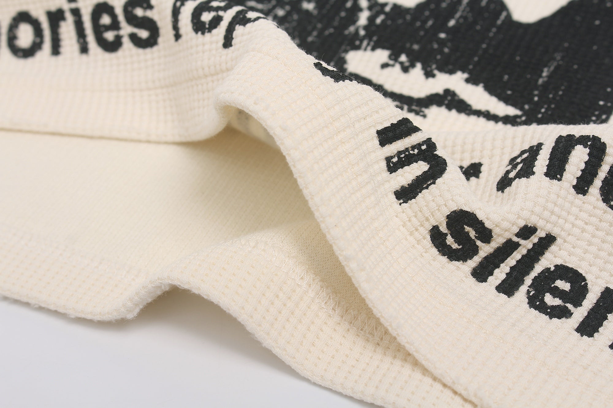 STARRVAINT Waffle Graphic Long Sleeve