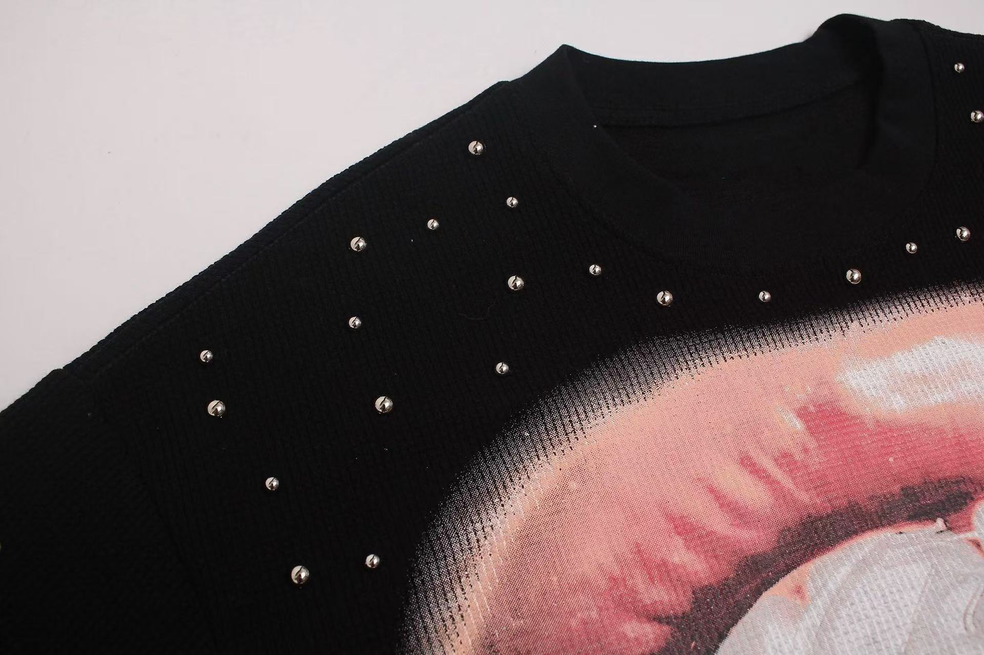 STARRVAINT Rhinestone Lip Graphic Tee