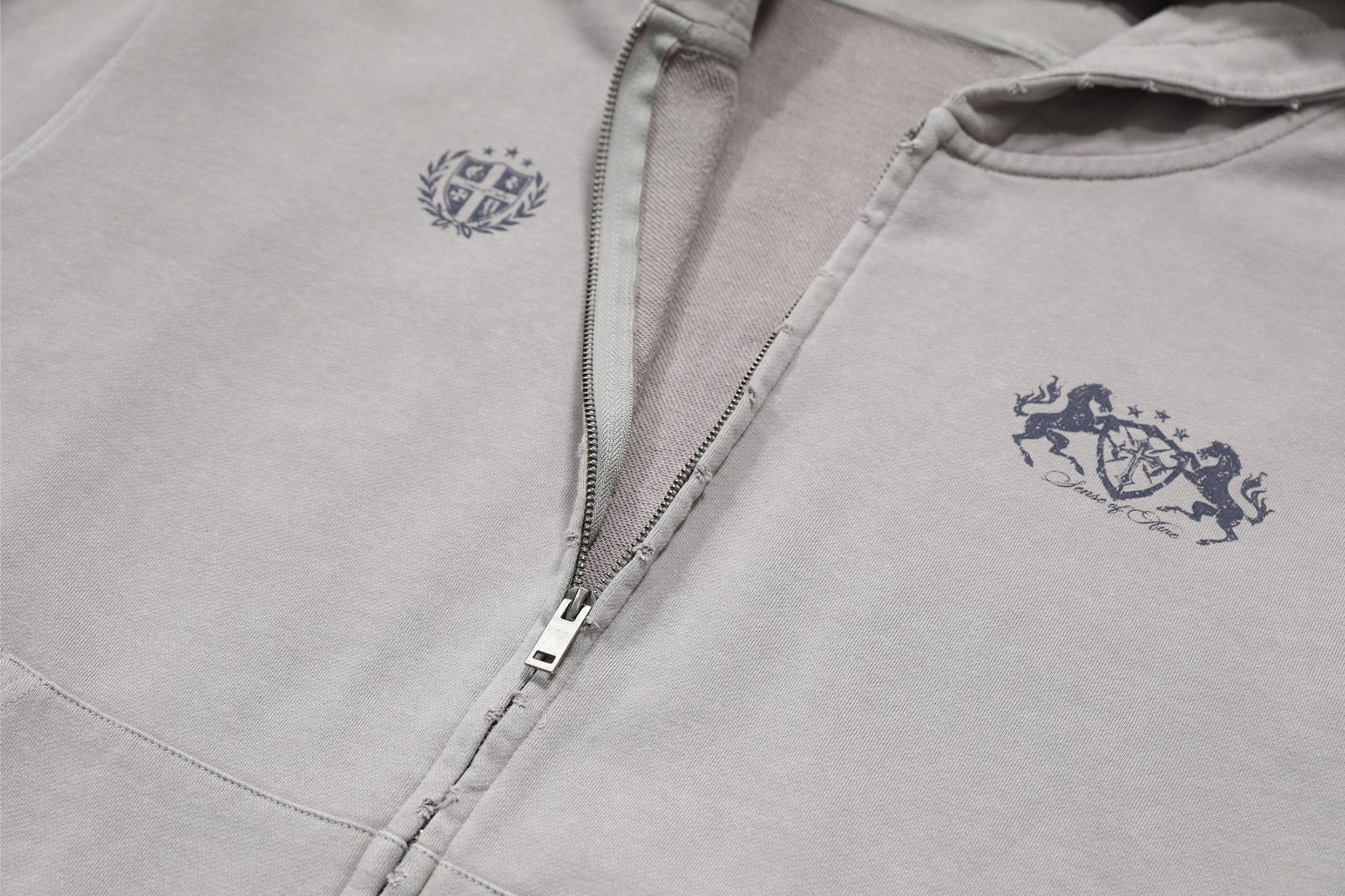STARRVAINT Vintage Crest Zip Hoodie
