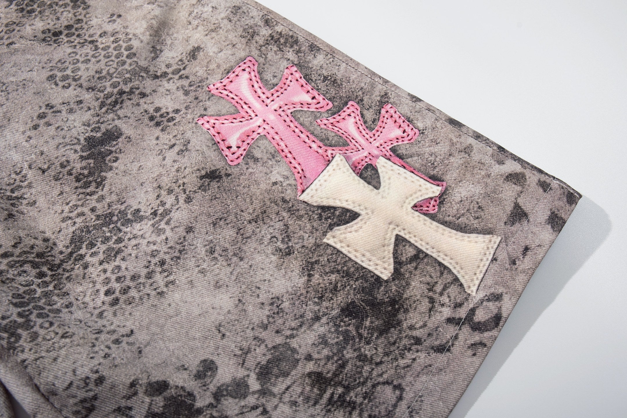 STARRVAINT “Grunge Cross Washed Denim Shorts”