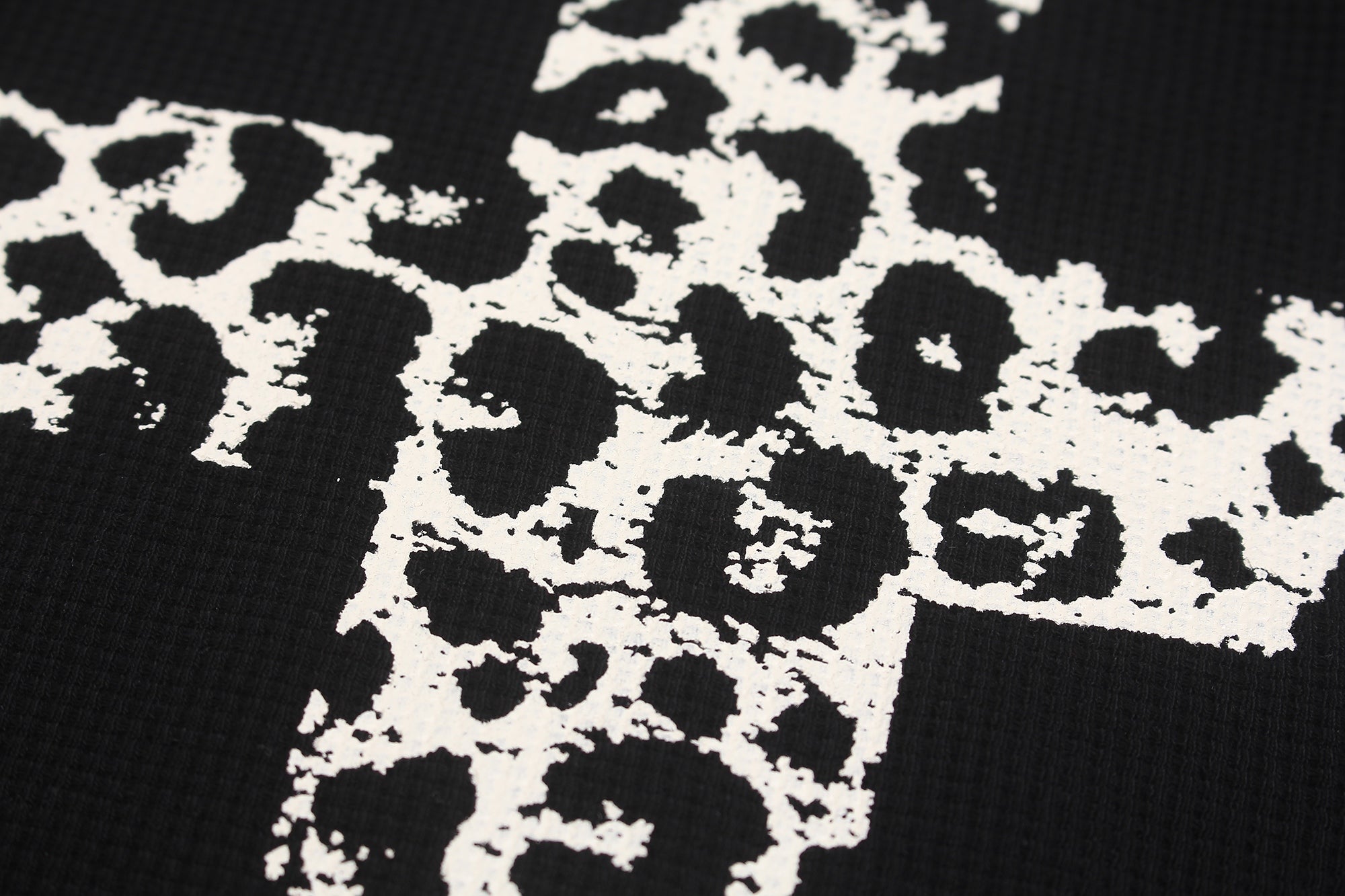 STARRVAINT Leopard Cross Waffle Long Sleeve