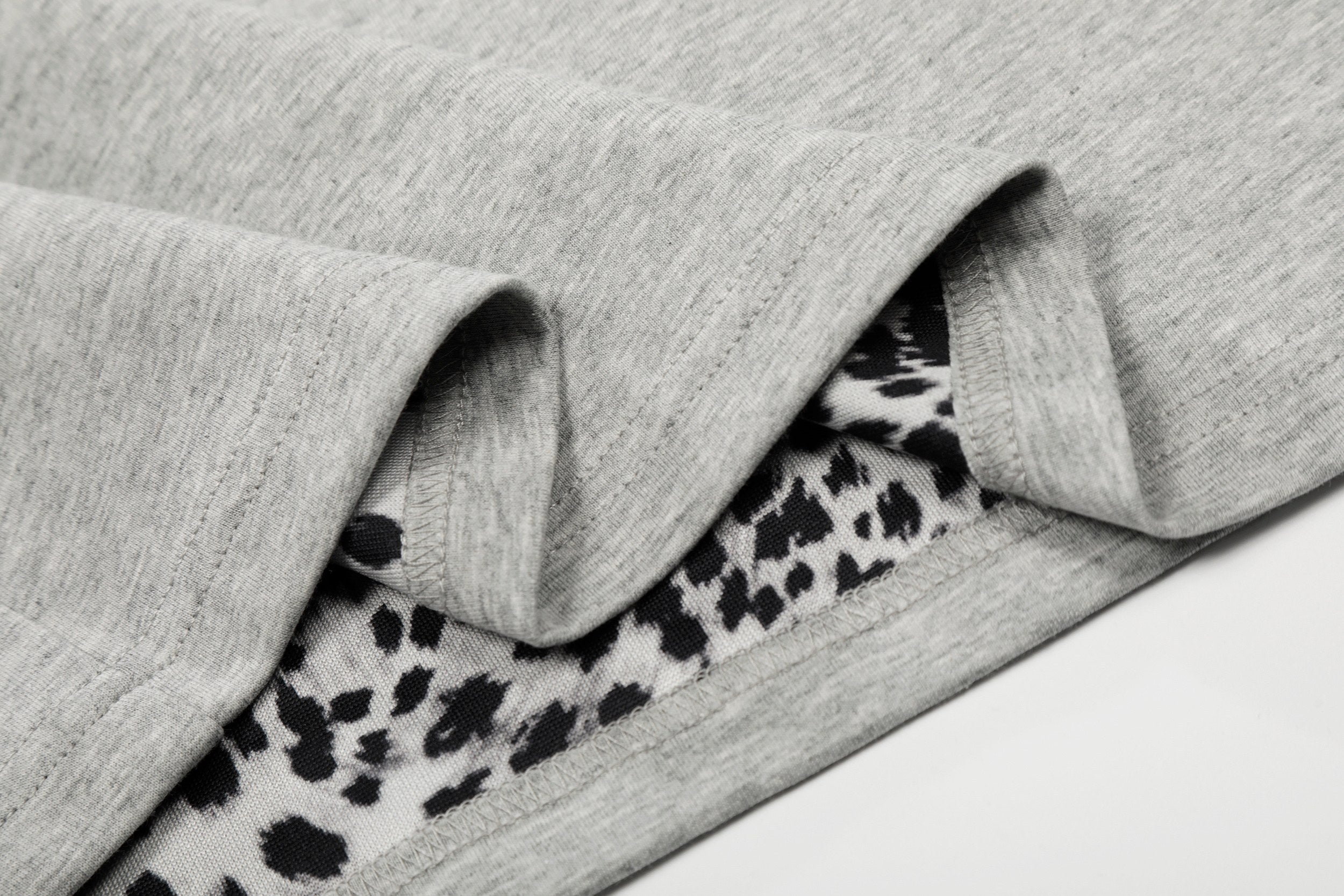 STARRVAINT “Leopard Trim Zip Polo”