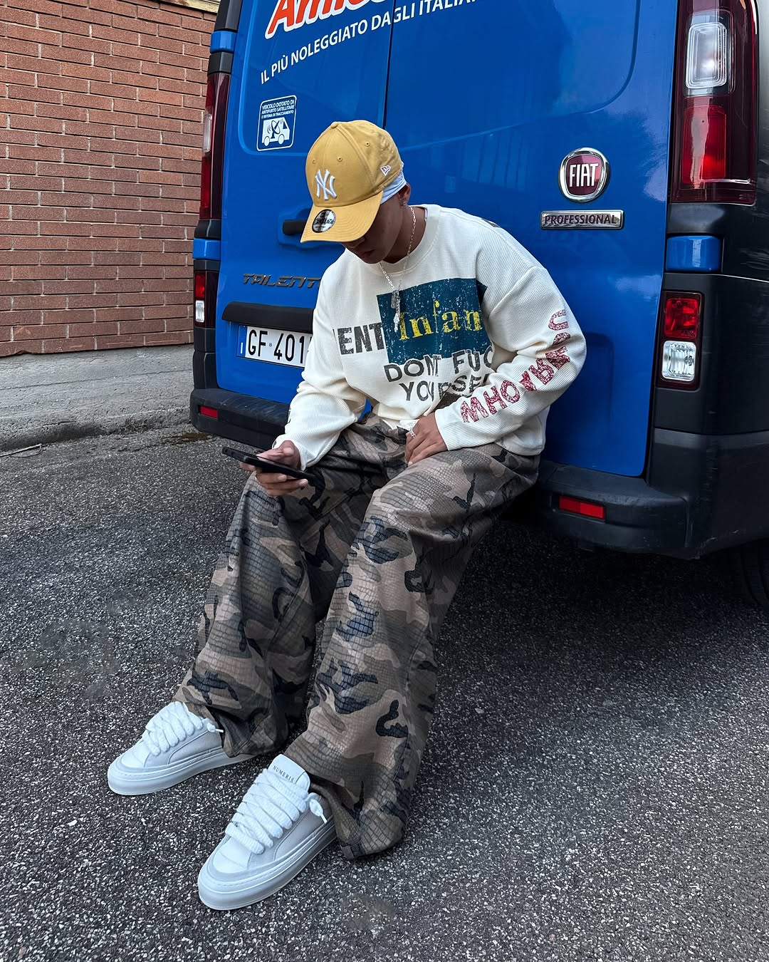 STARRVAINT “COPYCAT WAR” Heavy Waffle Long Sleeve