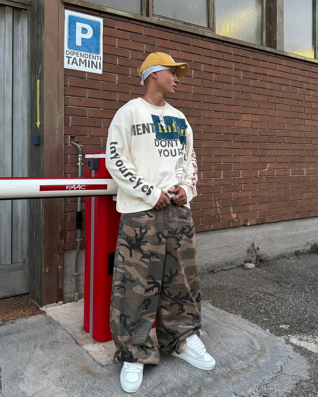 STARRVAINT “COPYCAT WAR” Heavy Waffle Long Sleeve