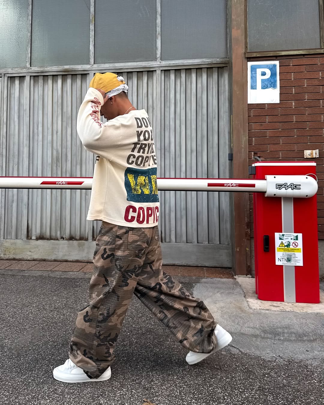 STARRVAINT “COPYCAT WAR” Heavy Waffle Long Sleeve
