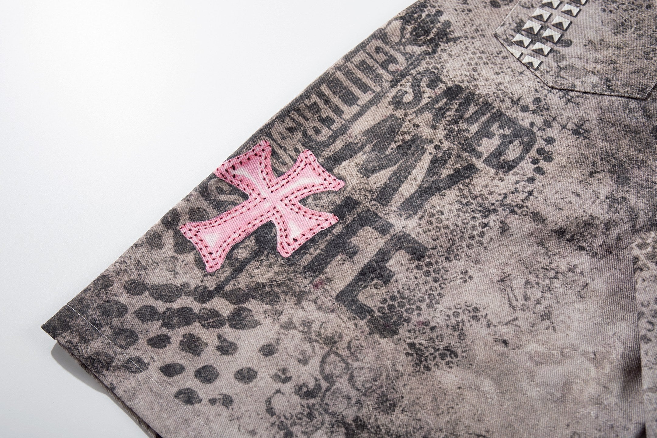 STARRVAINT “Grunge Cross Washed Denim Shorts”