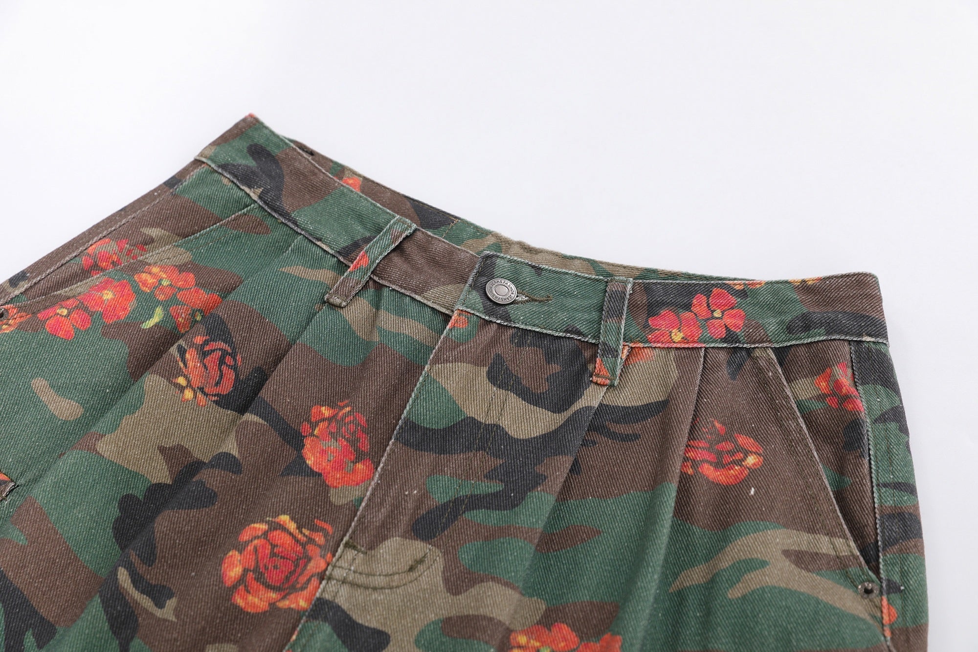 STARRVAINT “Floral Camo Cargo Shorts”