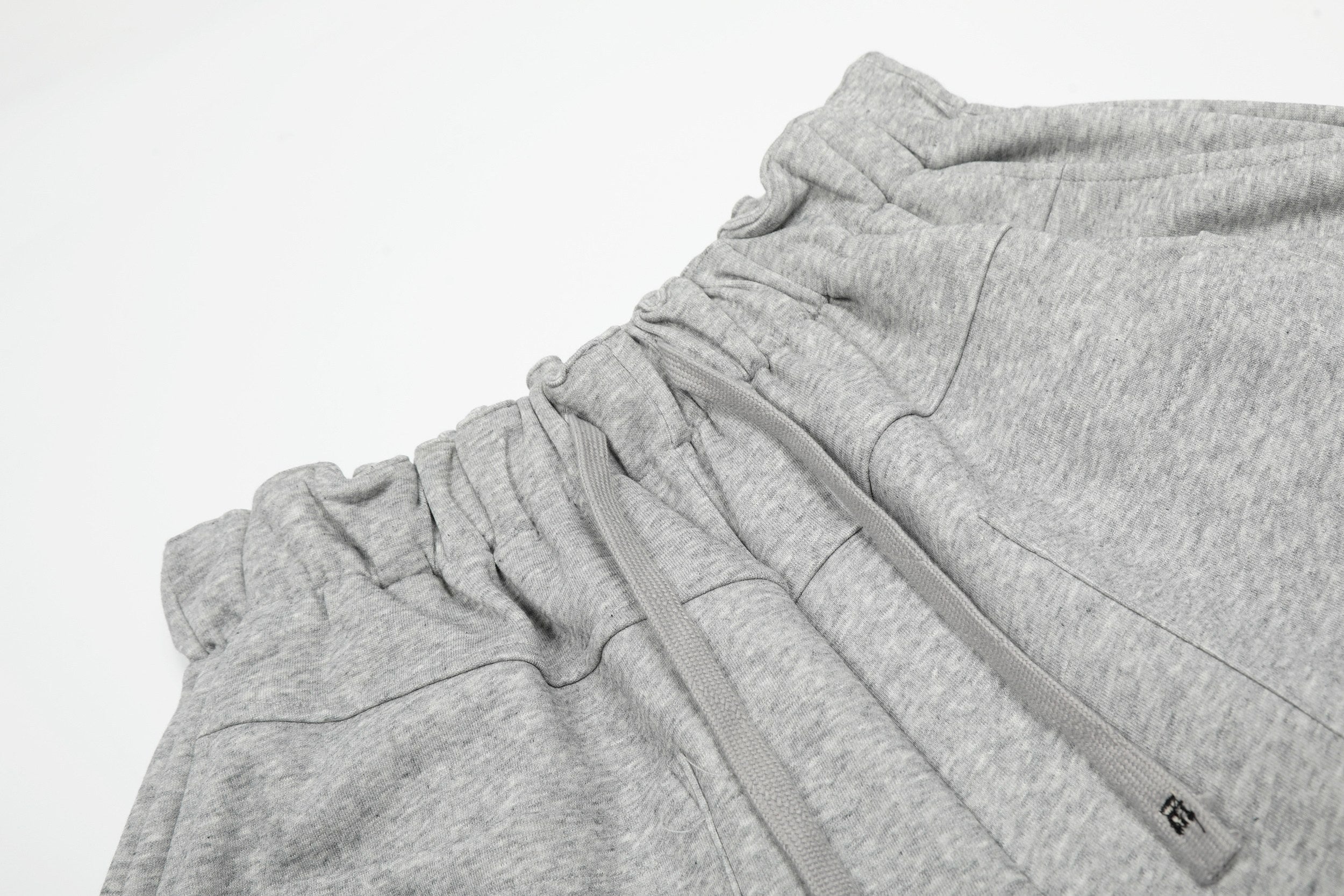 STARRVAINT “Minimal Lounge Wide Shorts”
