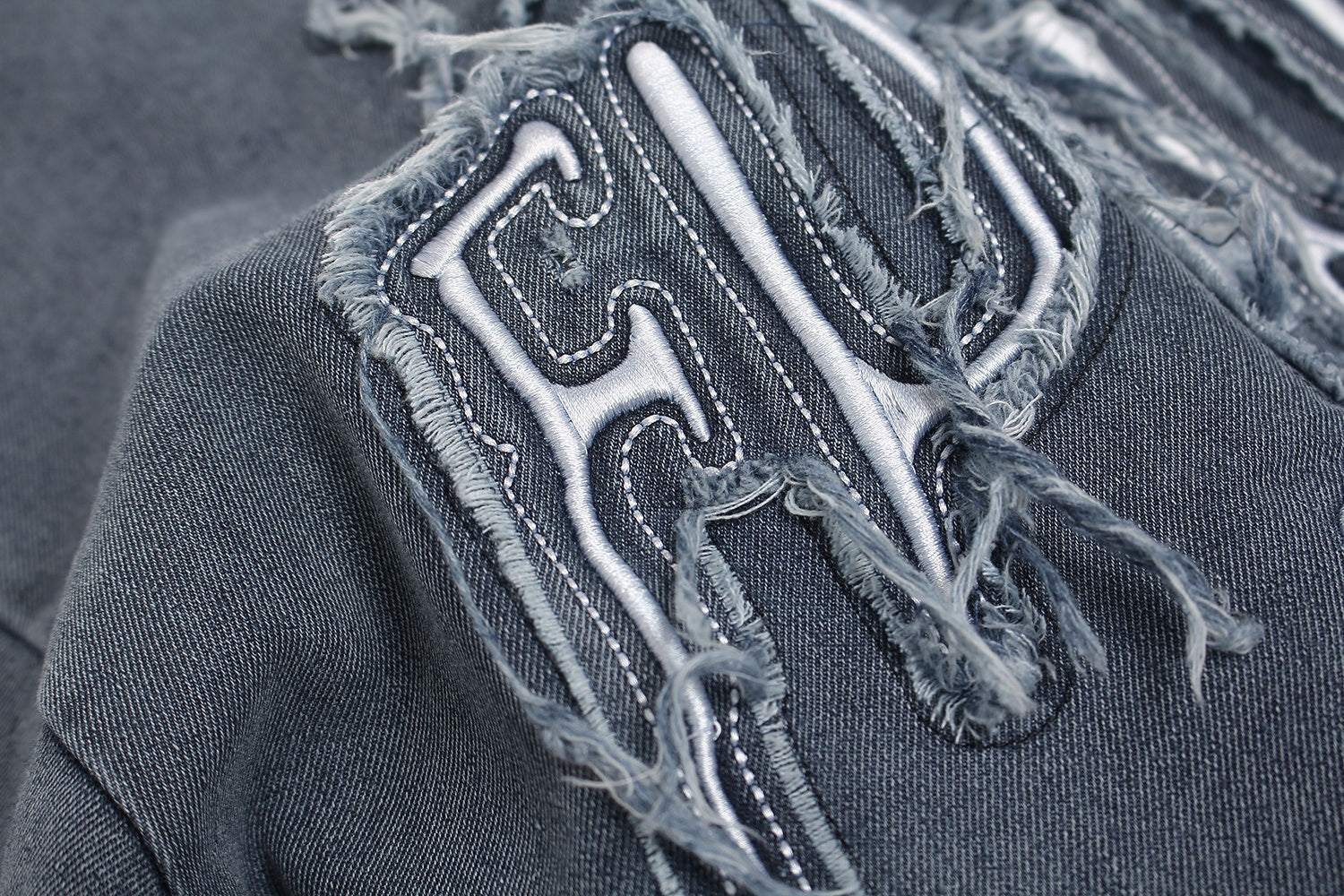 STARRVAINT Distressed Star Graphic T-Shirt