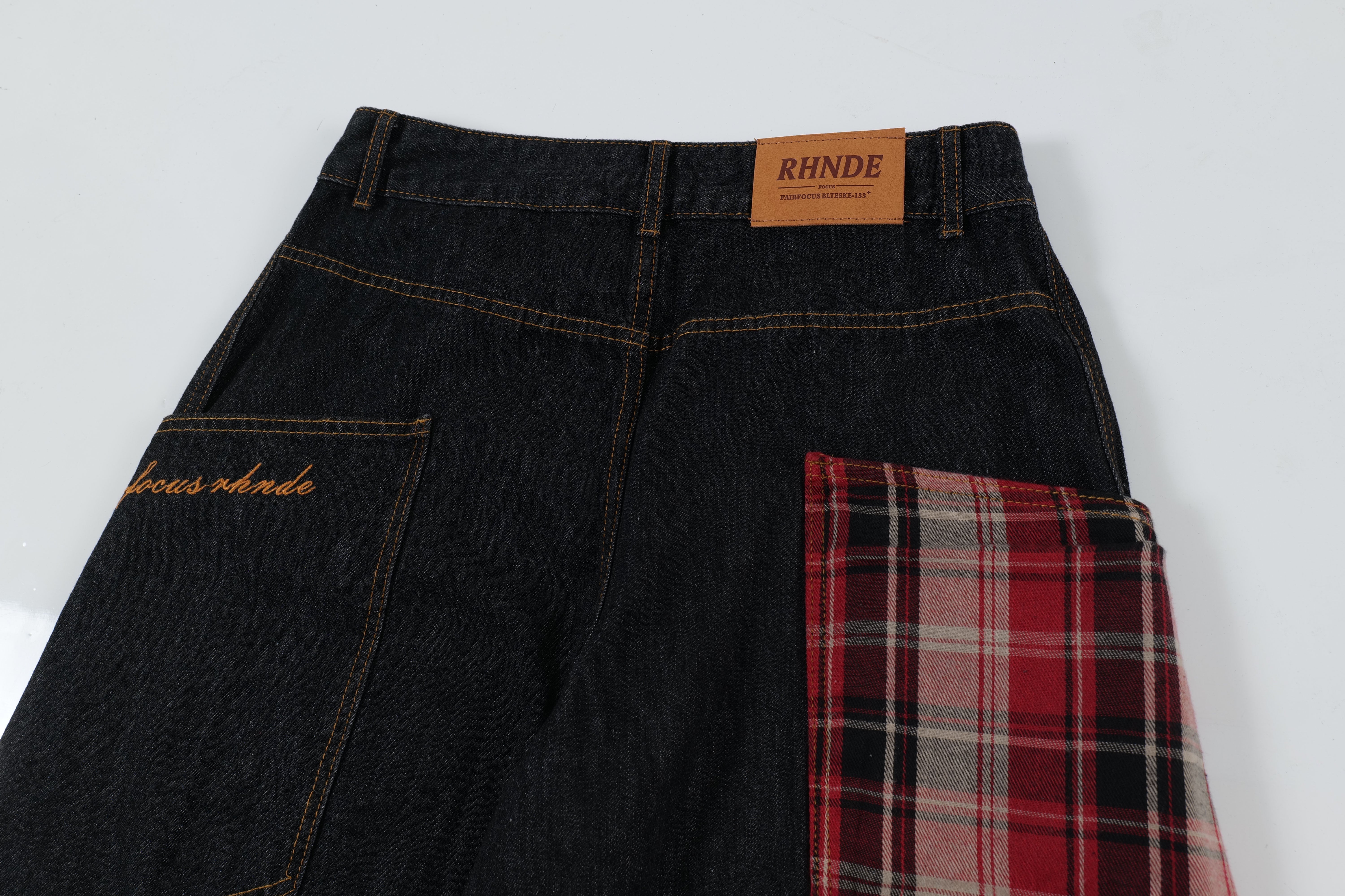 STARRVAINT Red Plaid Patch Curved Denim Pants