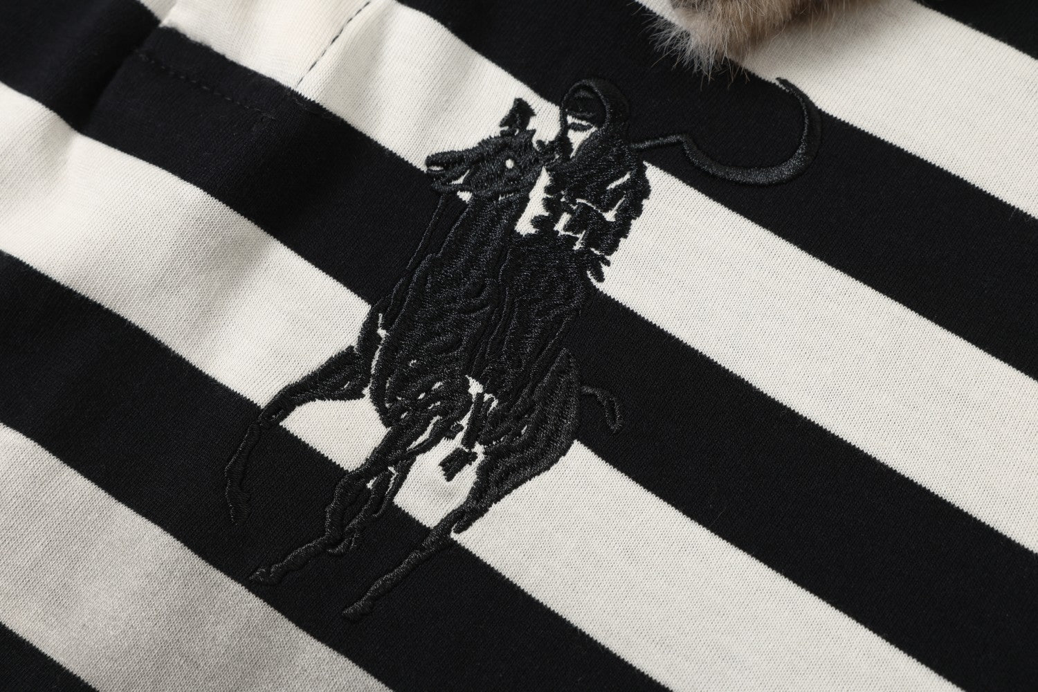 STARRVAINT Leopard Collar Stripe Polo Tee