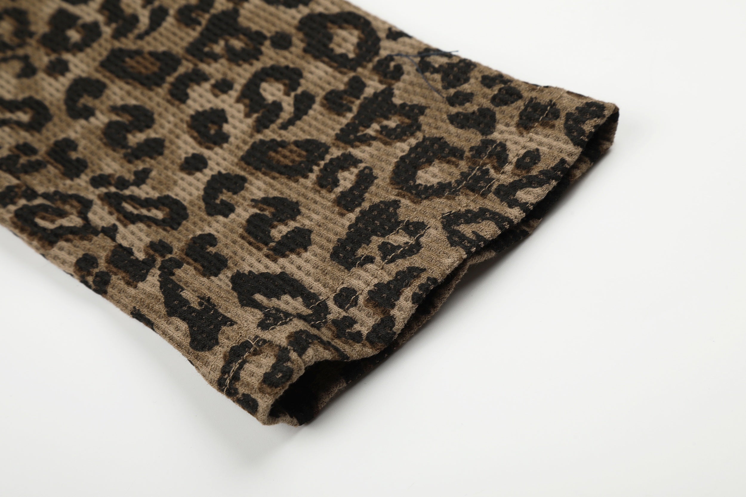 STARRVAINT Leopard Sleeve Graphic Waffle Long Sleeve T-Shirt