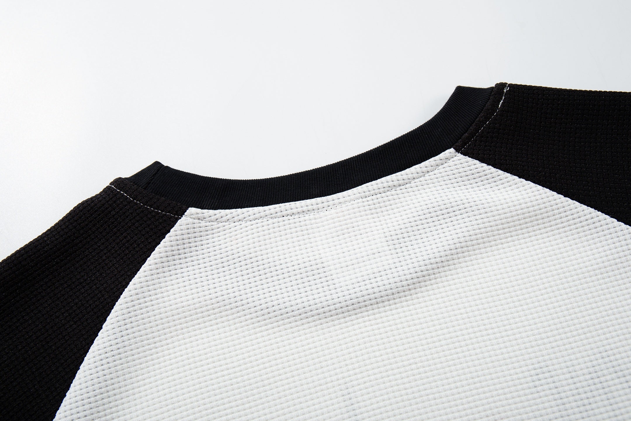 STARRVAINT Vintage Street Graphic Raglan Long Sleeve