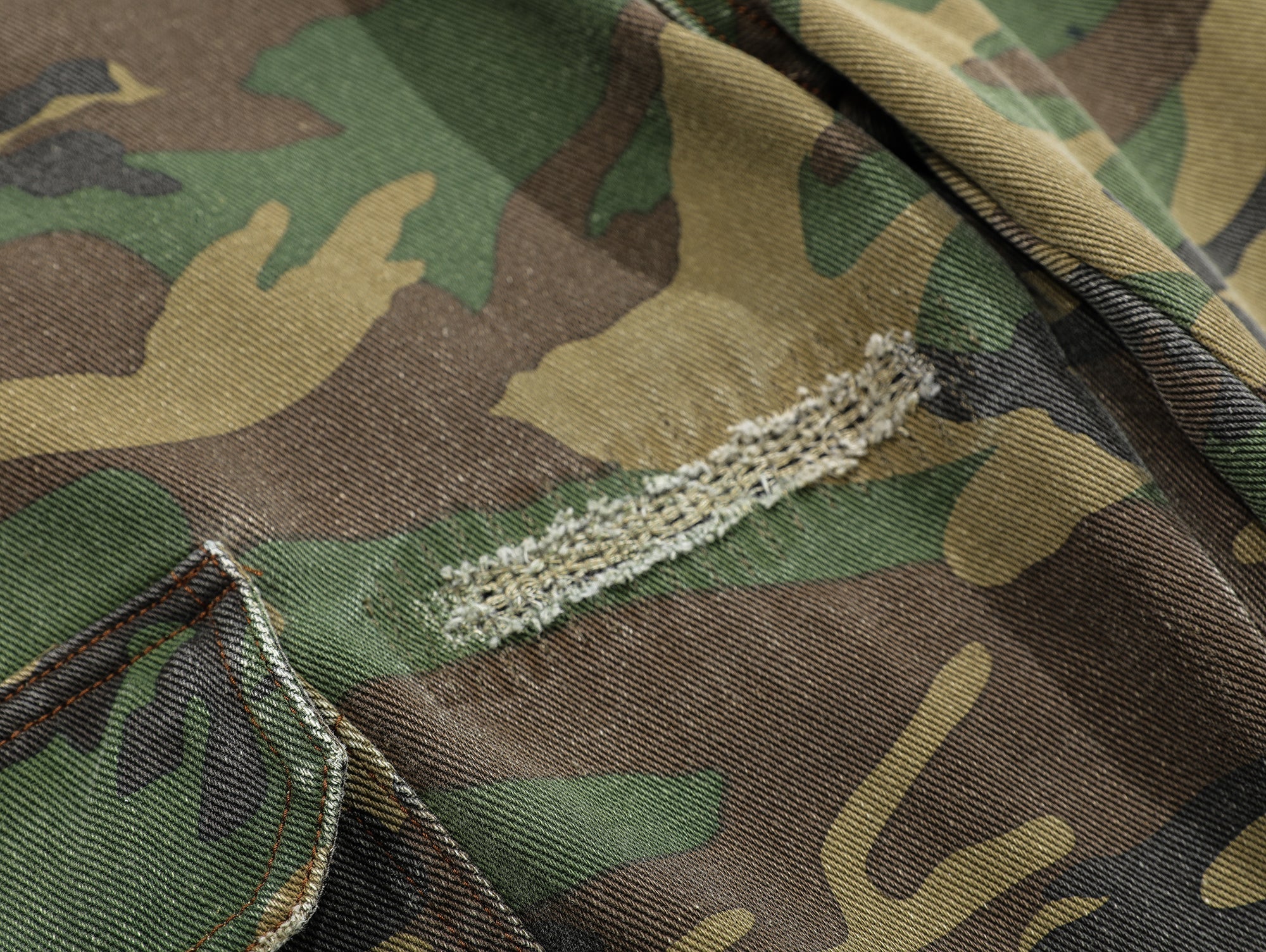 STARRVAINT Distressed Camo Cargo Pants
