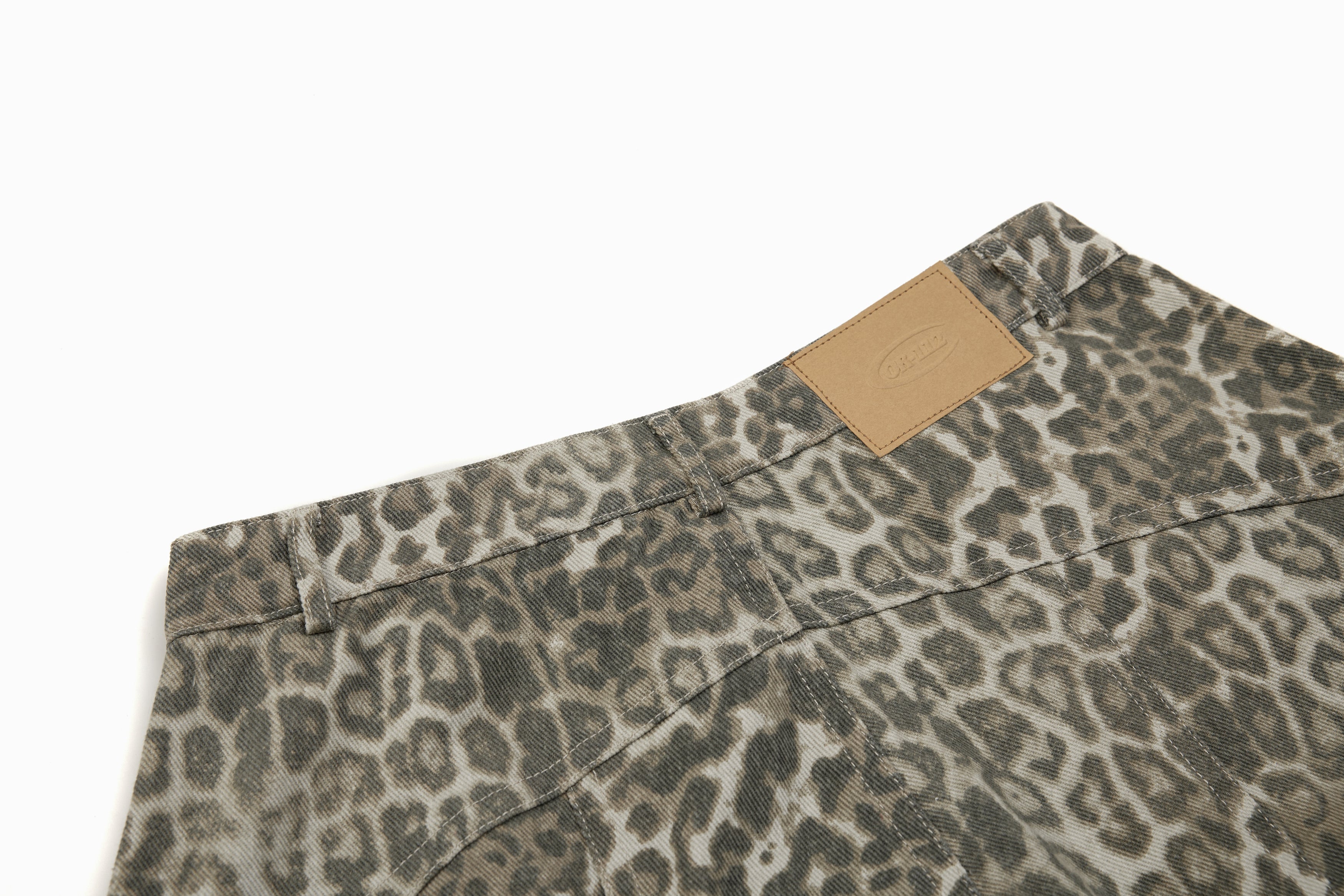 STARRVAINT Leopard Barrel Pants