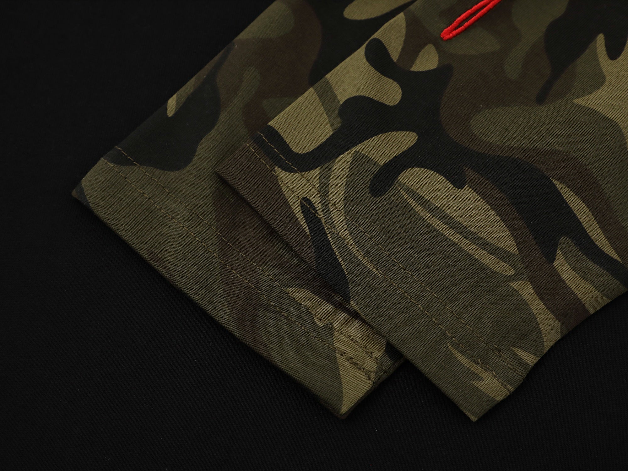 STARRVAINT Camo Sleeve Raglan Long Sleeve Tee