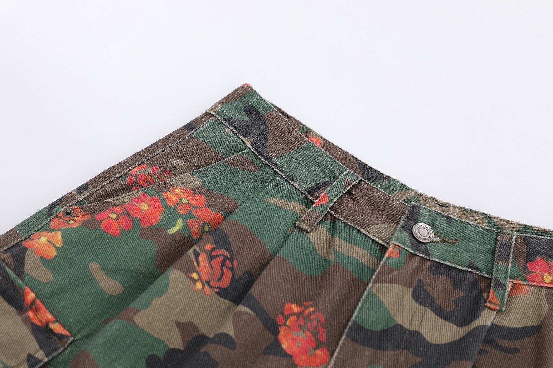 STARRVAINT “Floral Camo Cargo Shorts”
