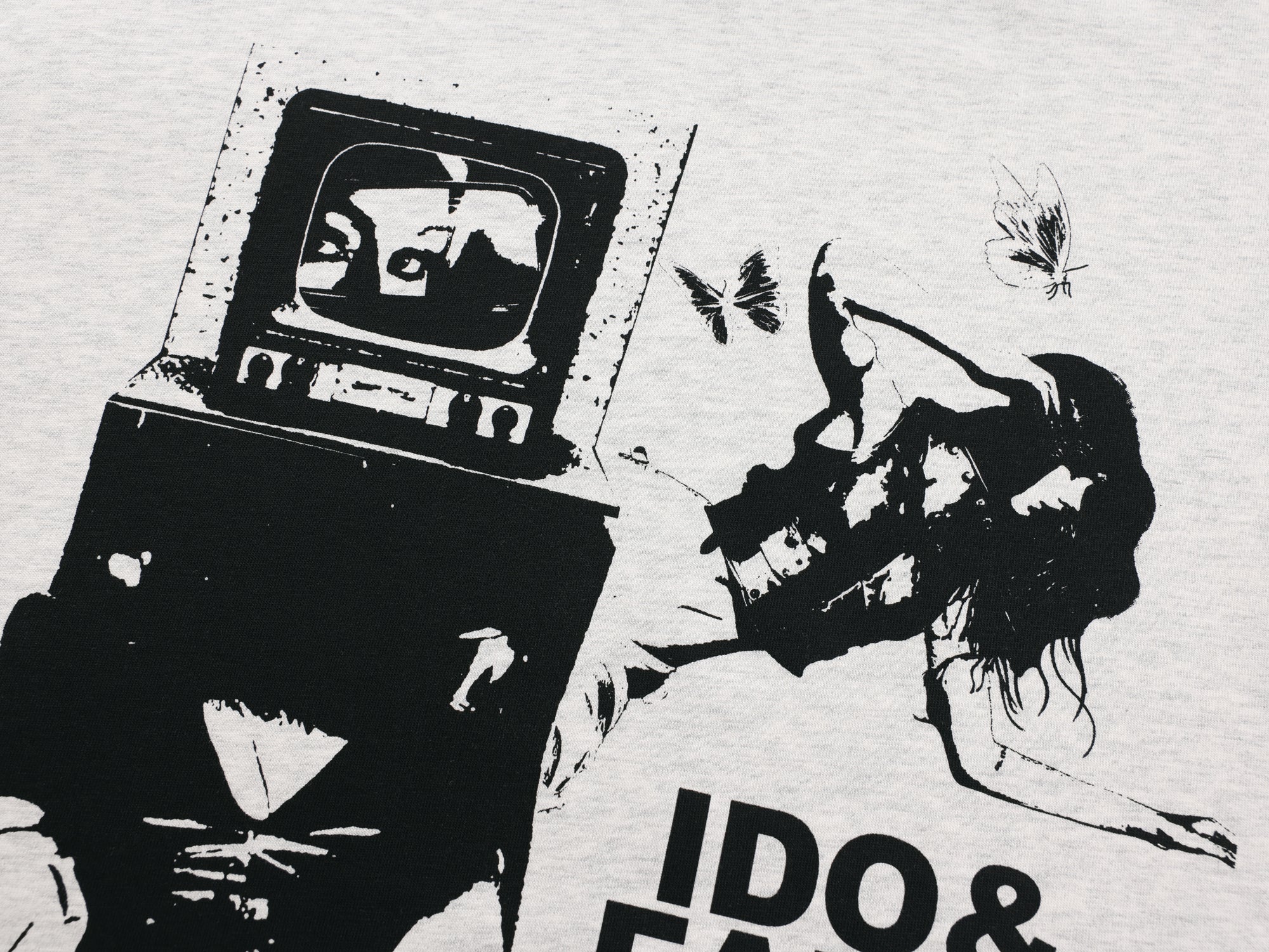 STARRVAINT Graphic Collage Long-Sleeve Tee
