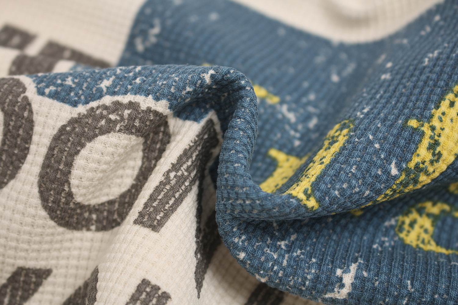 STARRVAINT “Copycat Statement Waffle Tee”